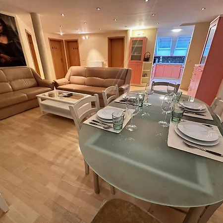 Izba Snovik Lägenhet *