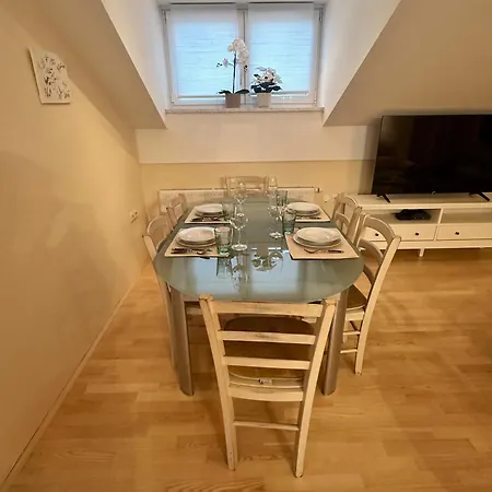 Izba Snovik * Laze v Tuhinju