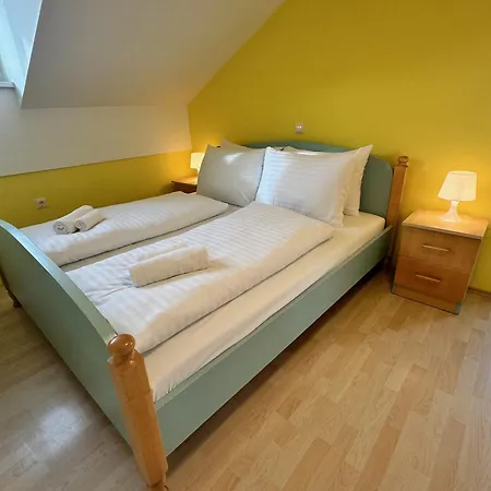 Izba Snovik Laze v Tuhinju